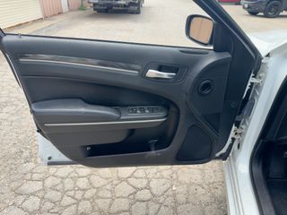 2021 Chrysler 300 Touring L - Driver's Front Door Image